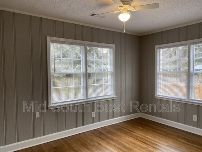 Building Photo - 3141 Carnes Ave