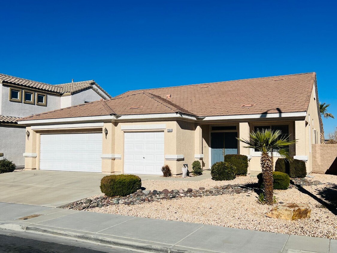 2364 Ave, Henderson, NV 89052 House Rental in Henderson, NV