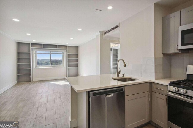 Foto del edificio - 2285 Peachtree Rd NE