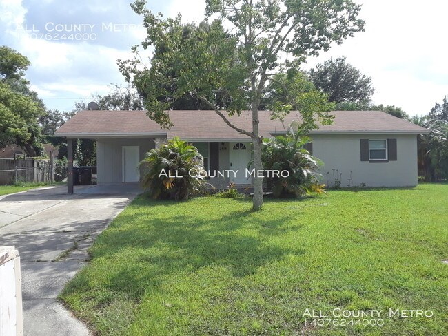 Building Photo - 3 Bedroom, 1.5 Bath Home