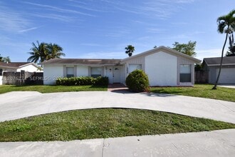 Building Photo - 10656 Shady Pond Ln