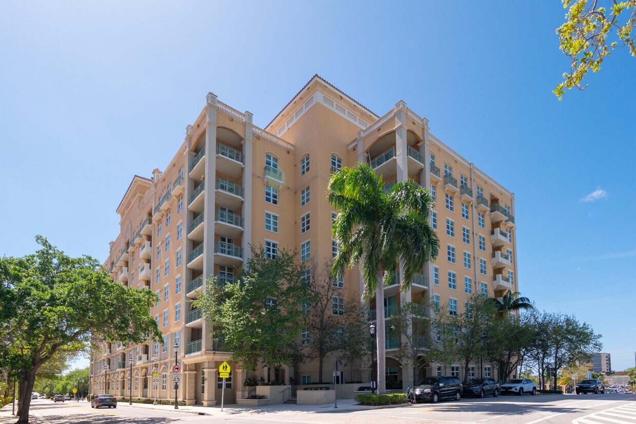 Primary Photo - 403 S Sapodilla Ave