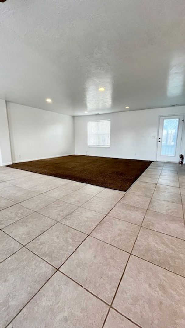 Foto del edificio - 1285 W 500 N