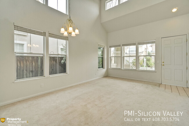 Building Photo - Near Near New, available Soon!