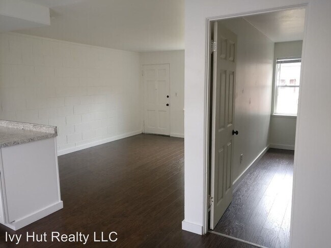 Building Photo - 5915 99th St SW
