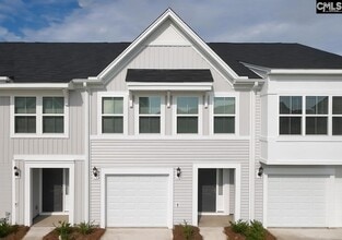 Building Photo - 1102 Semoran Wy Building Photo - 1102 Semoran Wy