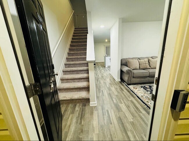 Foto del edificio - 126 Evonshire Blvd