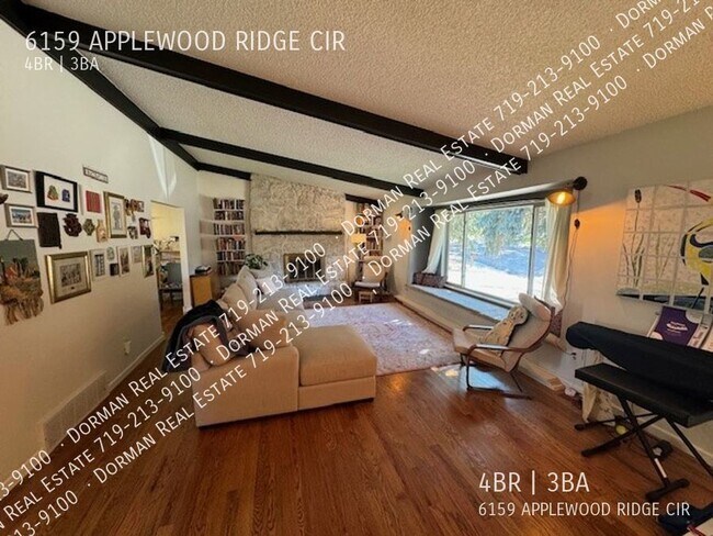 Building Photo - Amazing 4 Bedroom Home In A Secluded Neigh...