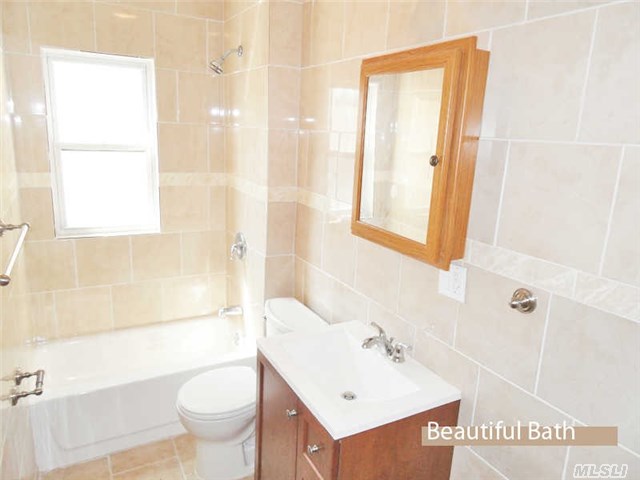 Foto principal - 89-26 Rutledge Ave