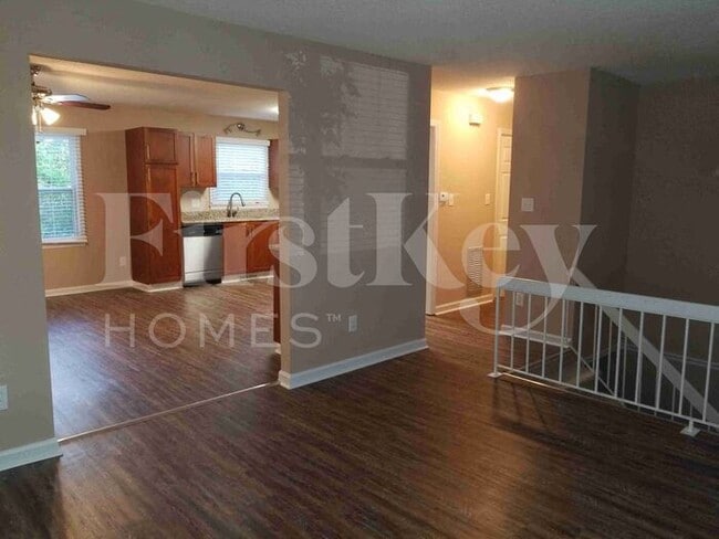 Foto del edificio - 1231 Springhill Rd