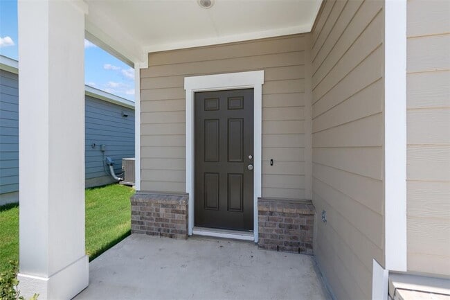 Building Photo - 103 Bluegill Dr