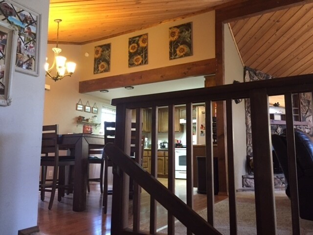 Foto del edificio - Rare short term lease with this 3/2 in Lake of the PInes - May or June-October