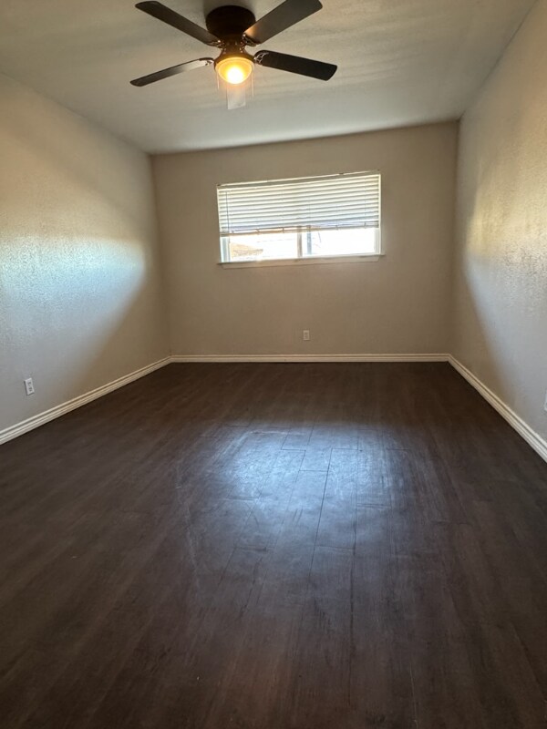 Building Photo - 1533 Industrial Dr E