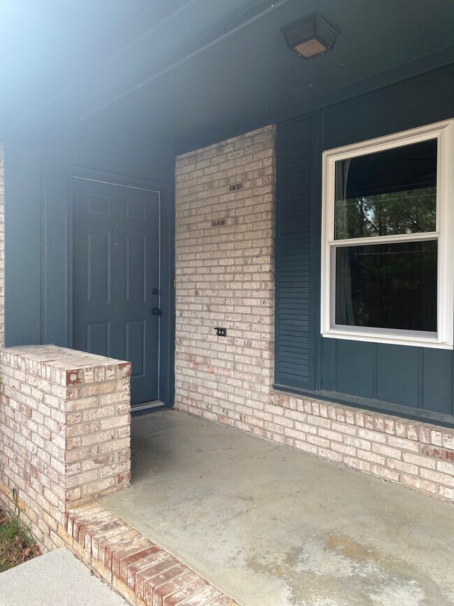 Building Photo - 8740 Millard Lee Ln