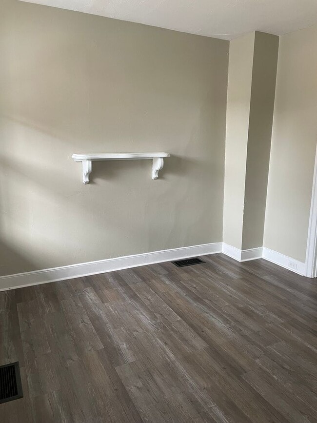 Building Photo - 3 Bedroom 1 Bath in Carlisle, PA!