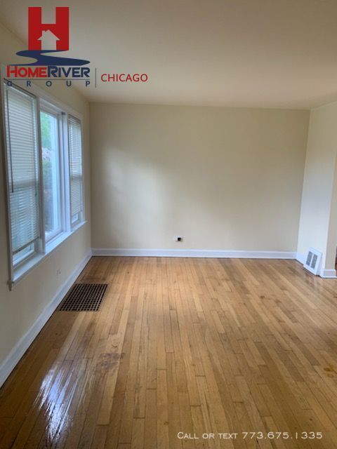 Building Photo - New Bellwood House Available Now!