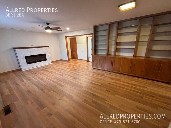 Foto del edificio - 1054 N Eva Ave