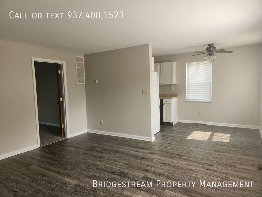 Foto principal - 1/2 OFF 1ST MONTH'S RENT! - Beautifully re...