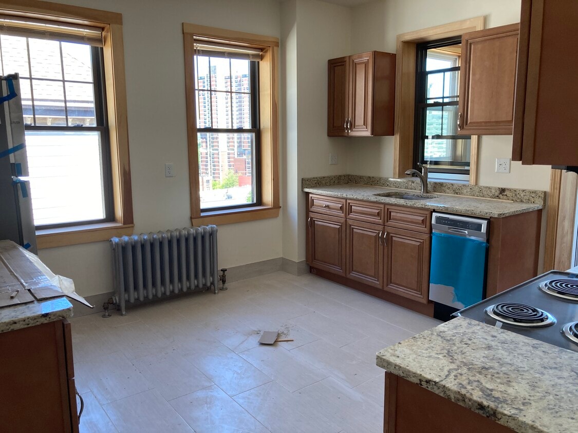 Foto principal - 149 Hillside St