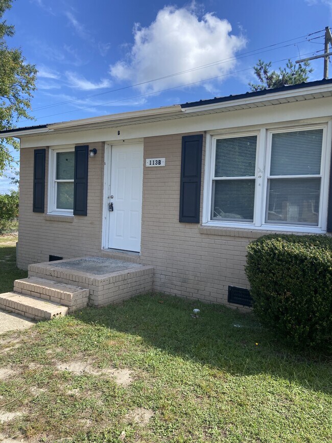 Foto del edificio - 113 Calvin St