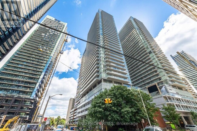 Photo du bâtiment - 99-2399 Broadway Ave