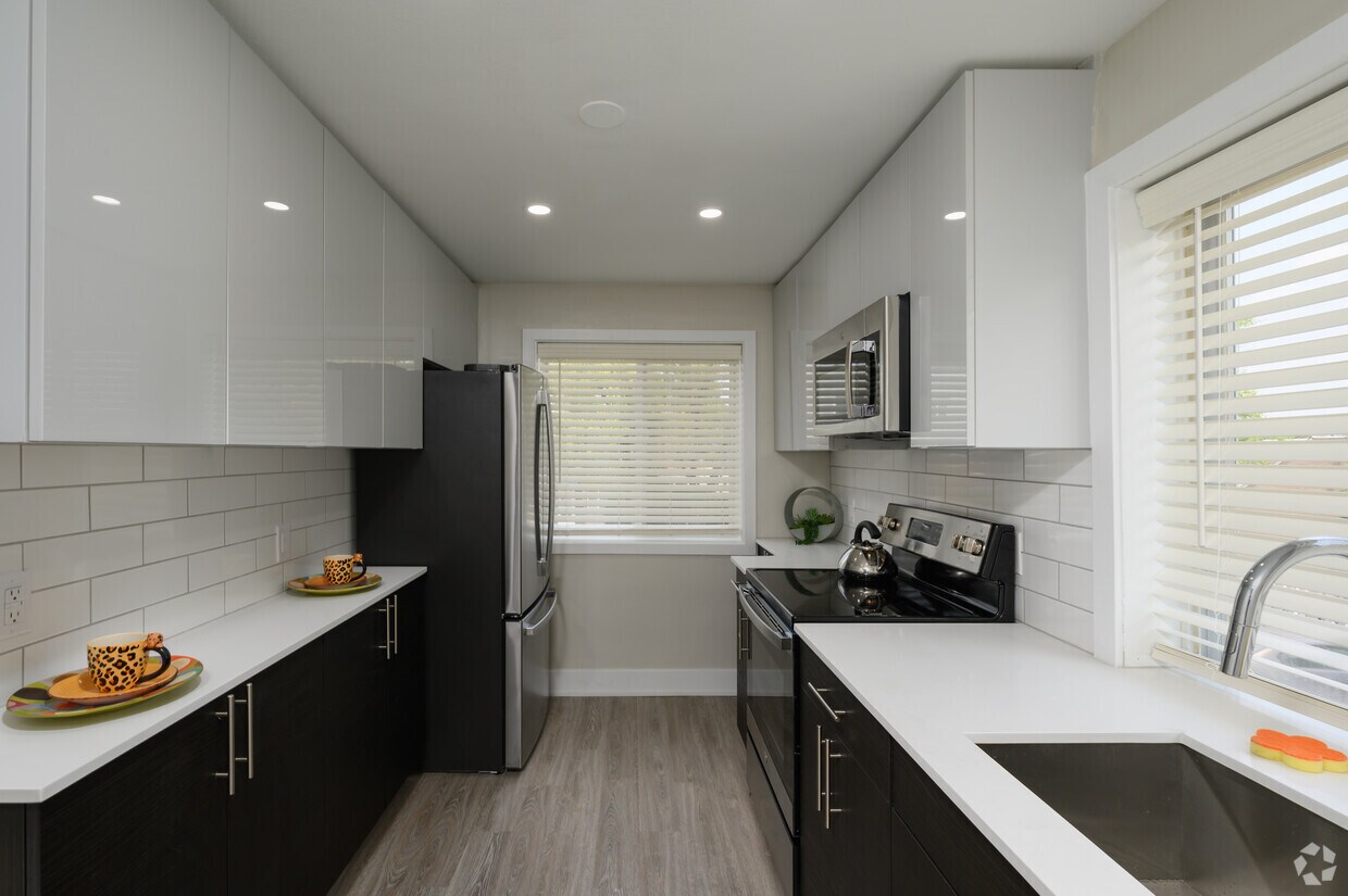 North Lane Apartments Rentals in Conshohocken at 110110 W North Ln