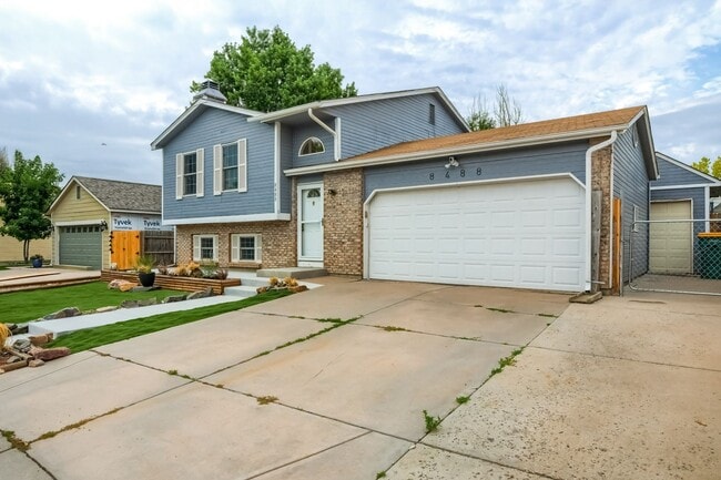 Building Photo - 8488 Prairie Clover Way