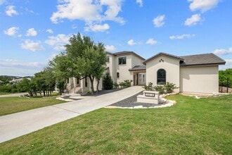 Building Photo - 703 Serene Estates Dr
