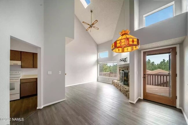 Building Photo - 2346 N Whispering Pines Way