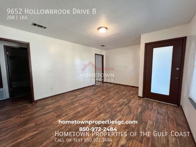 Building Photo - Charming Duplex For Rent