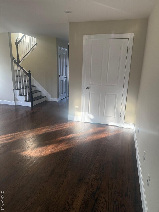 Foto del edificio - 75 Lenox Ave