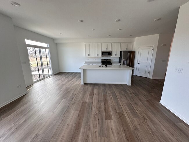 Foto del edificio - 14353 S Charlton Pl