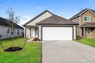 Building Photo - 13453 Musky Dr