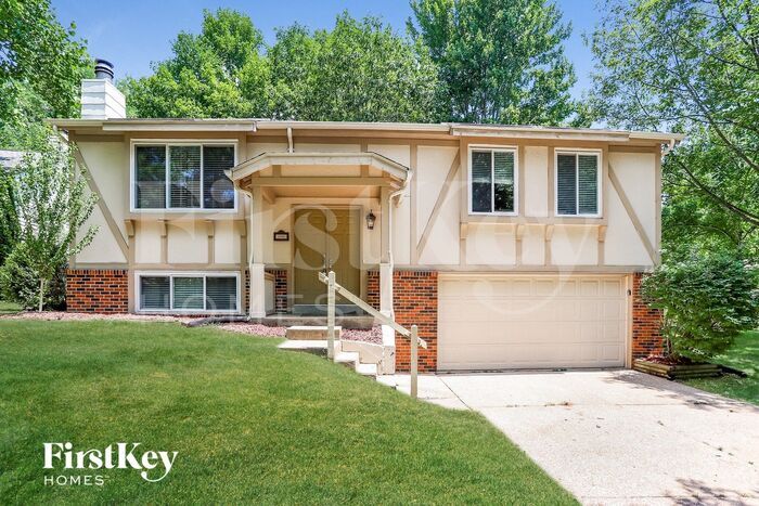 Foto principal - 1032 Shadowoak Dr