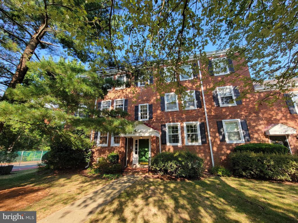 Foto principal - 4903 30th St S