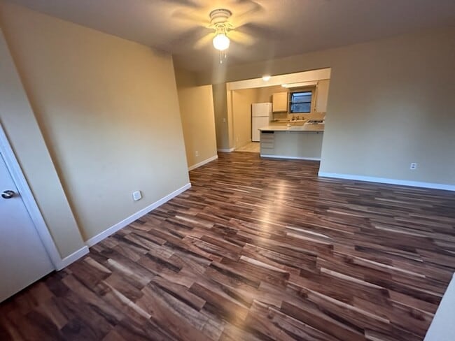 Sala de estar - 8616 14th Ave S