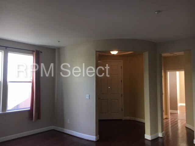 Foto del edificio - 103 Hallmark Ln