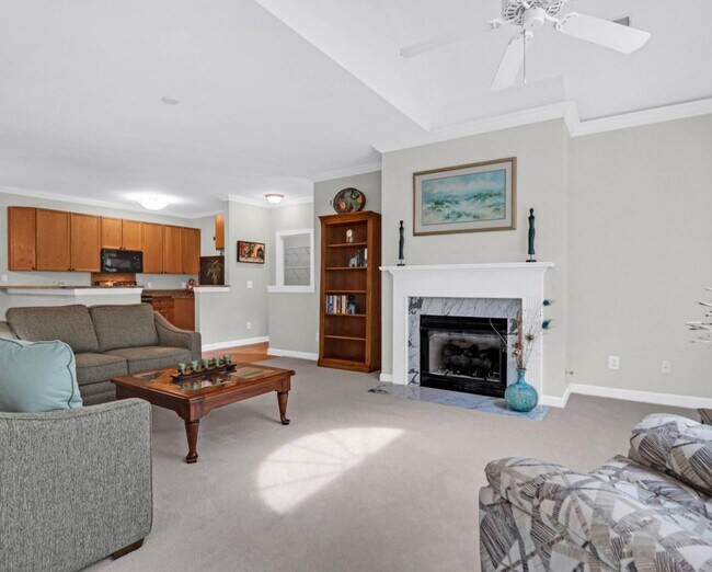 Foto del edificio - 1328 Kingsford Ln