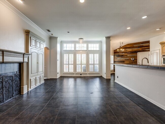 Foto del edificio - 4684 Old Pond Dr