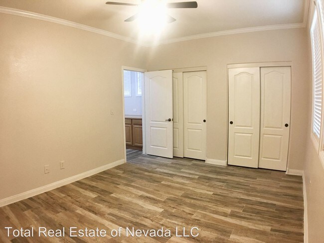 Foto del edificio - 671 Shirehampton Dr