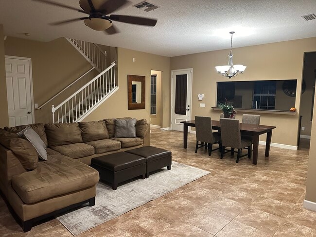 Building Photo - 1543 Fairview Cir