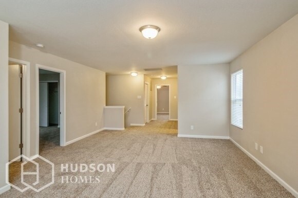 Building Photo - SELF TOUR NOW! - 7246 Fox Point Dr, Charlo...
