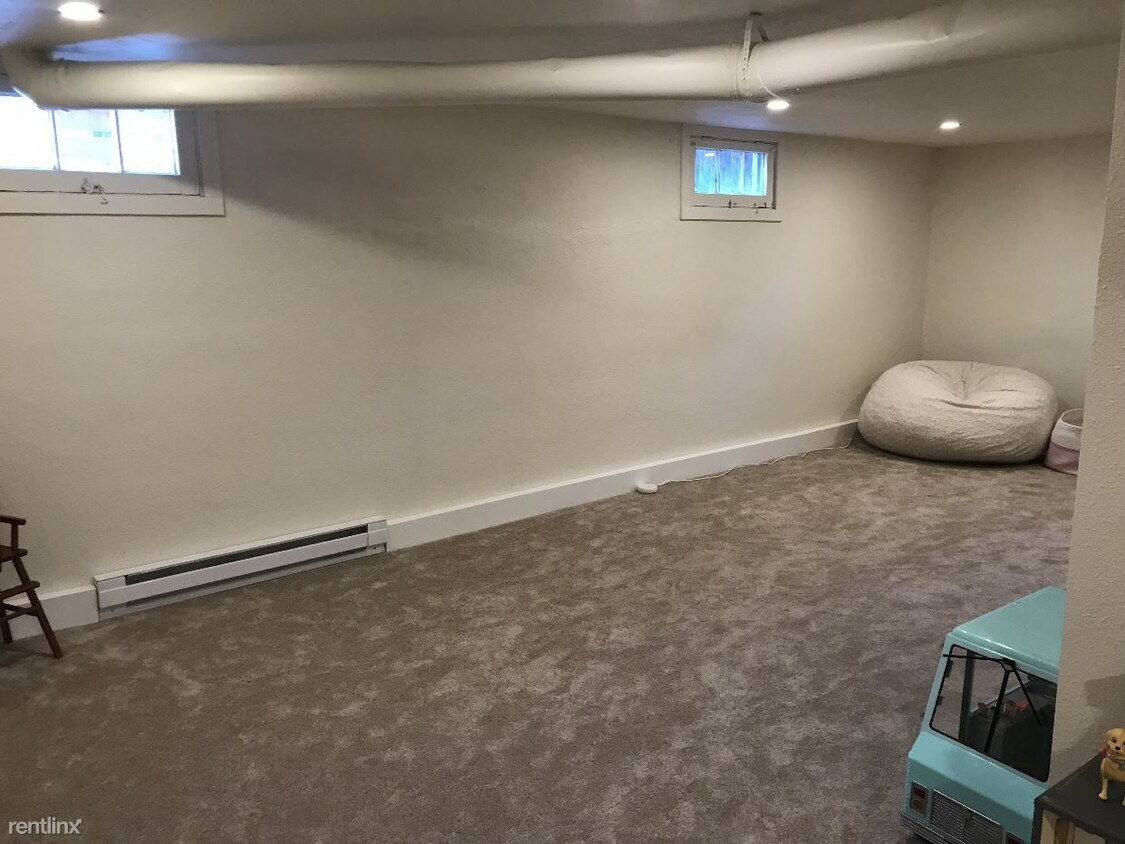 Primary Photo - 3 br, 1 bath House - 1100 West Magnolia St...