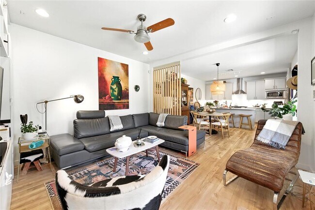 Foto del edificio - 3111 Corbin Ln