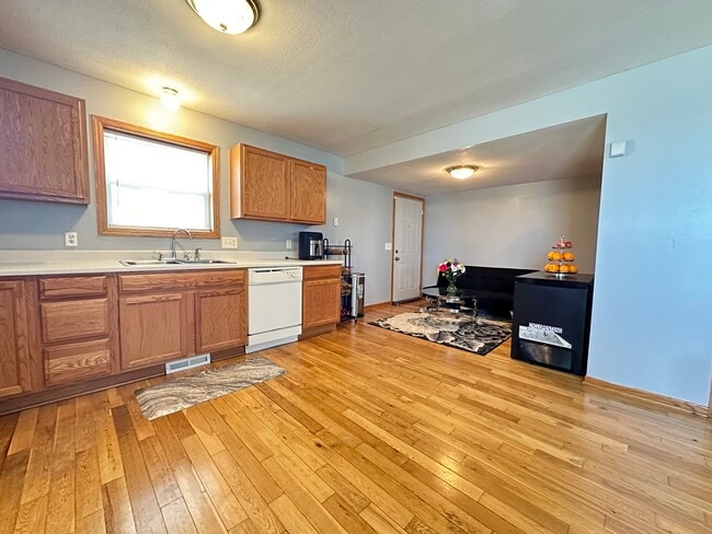 Building Photo - 2549 4th St NE