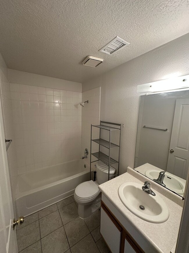 Building Photo - 1665 Perma Dr NE