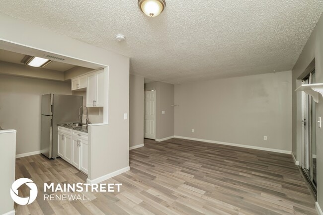 Foto del edificio - 14206 Village Terrace Dr