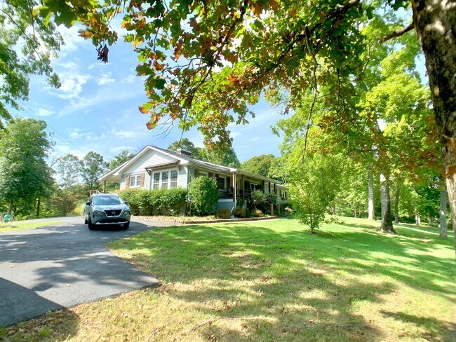 Foto del edificio - 2531 Antioch Church Rd
