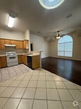 Building Photo - 210 Rentz Pl Cir