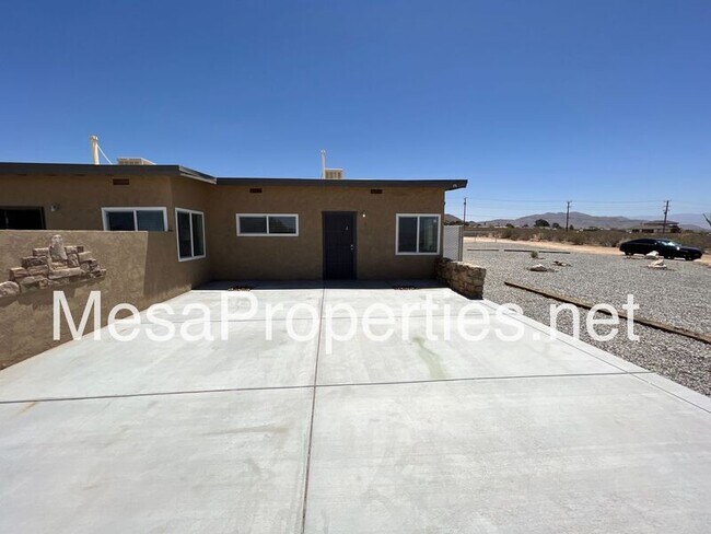 Building Photo - 26650 Josma Dr